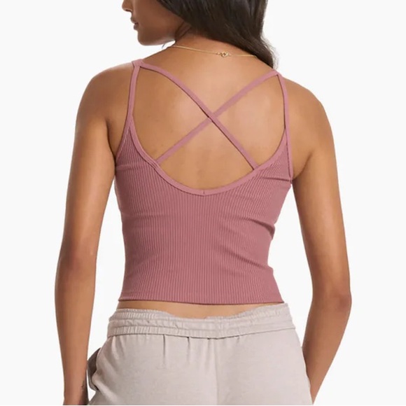 Vuori Ribbed Crop Tank Top - Picture 2 of 7